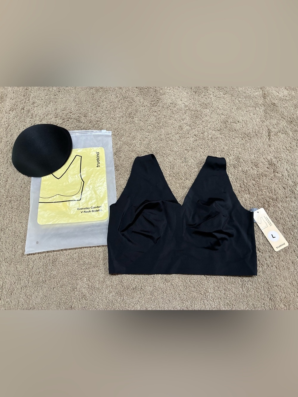 TrueKind Bra Black Everyday Comfort V-Neck Bralette Sz Large Wireless 91408 NWT